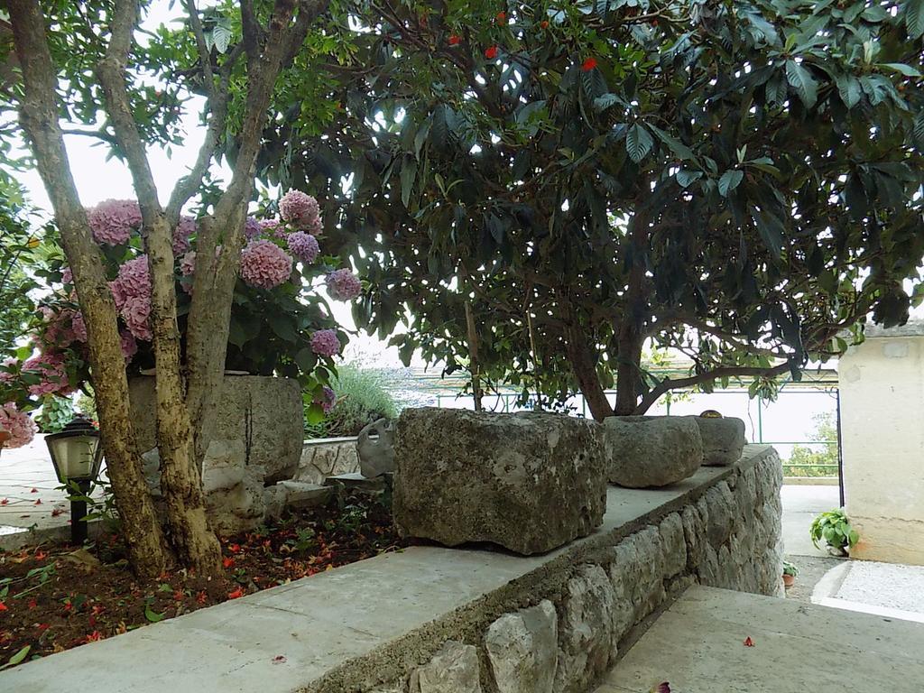 Brseč Apartments Tinka מראה חיצוני תמונה