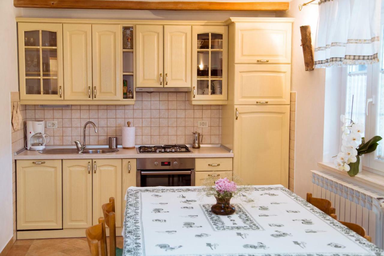 Brseč Apartments Tinka מראה חיצוני תמונה