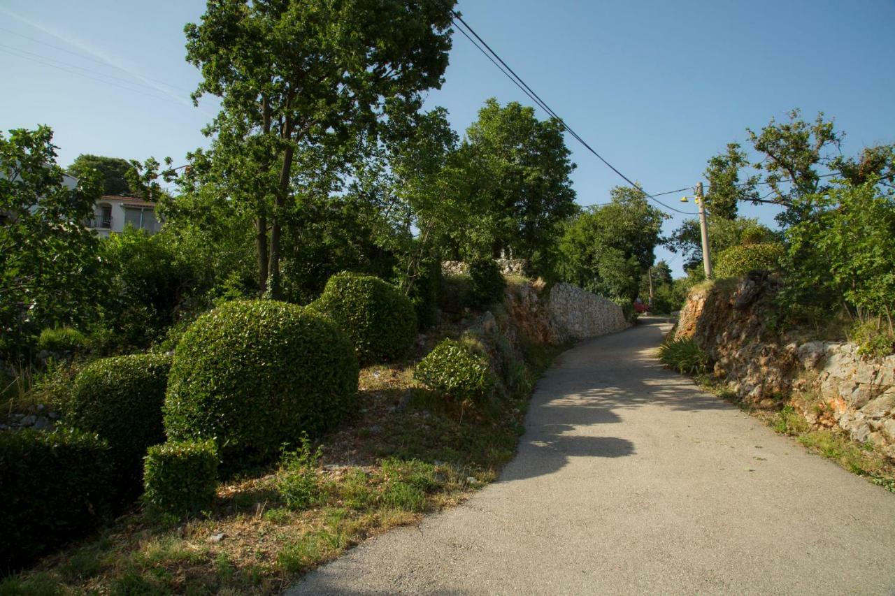 Brseč Apartments Tinka מראה חיצוני תמונה